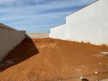 VENDO LOTE NA RUA 08 CHÁCARA 149 EM CONDOMÍNIO FECHADO EM VICENTE PIRES!