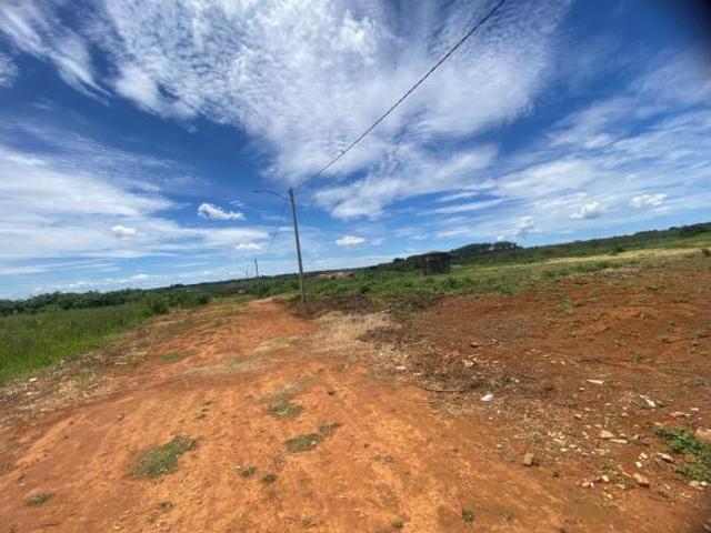 VENDO LOTE NAS MARGEM DA DF 070 PERTO DO CENTO DA CIDADE AC CARRO E PARCELAMENTO 6198150 8787