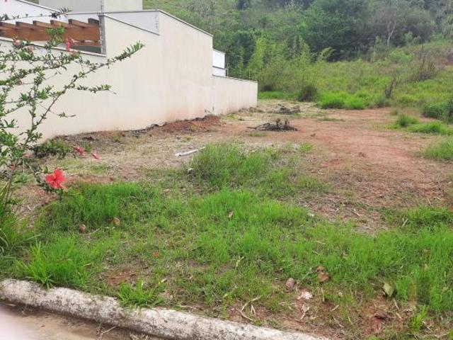 Vendo lote no Parque Portugal, uma das regiões de maior valorização em nossa cidade. Lote especial c
