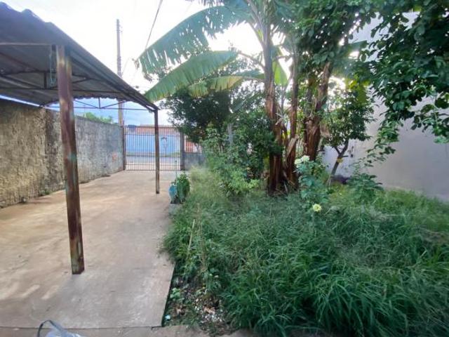 VENDO LOTE DE ESQUINA COM 200m2 EM TAGUATINGA / ÁGUAS CLARAS