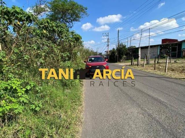 Vendo Lote de Terreno en Córdoba, a pie de calle a unos metros del Colegio Dikens