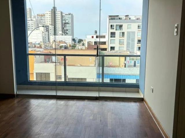 Vendo o alquilo lindo departamento en pueblo libre