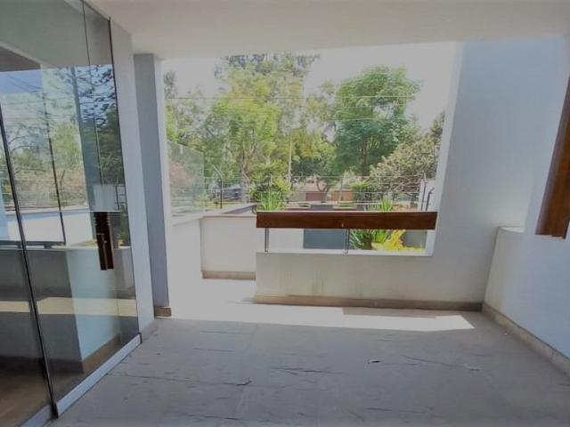 Vendo o Alquilo Lindo Dpt. en Av. Precursores 4, Piso 2, Surco