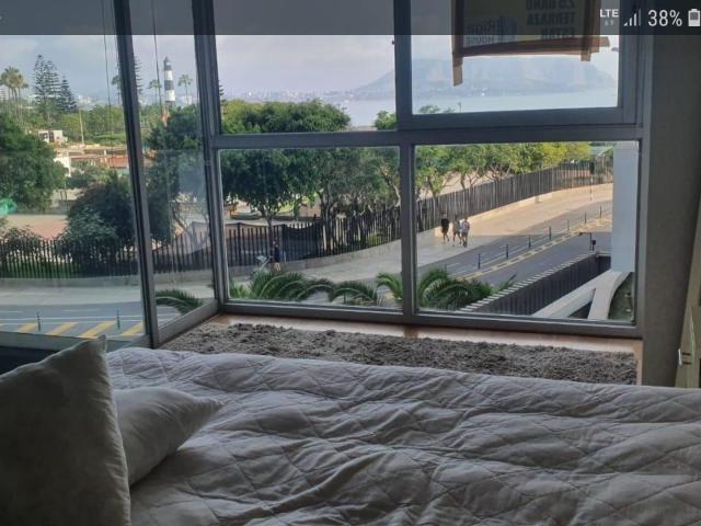 Vendo o Alquilo Lindo Dpto Duplex Frente Mar Malecon Cisneros Miraflores x Faro