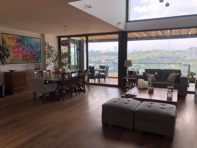 Vendo o Rento hermosa casa con vista al campo de golf de bosque real
