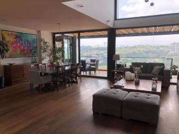 Vendo o Rento hermosa casa con vista al campo de golf de bosque real