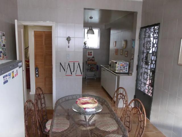 Vendo ótima casa 2 pavimentos 04 qtos 03 suites Tijuca Canuto Saraiva