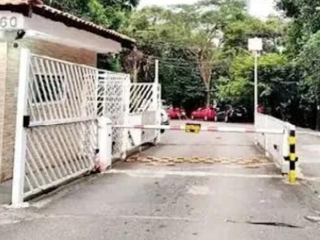 VENDO OU TROCO APARTAMENTO VAZIO OU MOBILIADO SÓ R$ 200.000,00 URGENTE