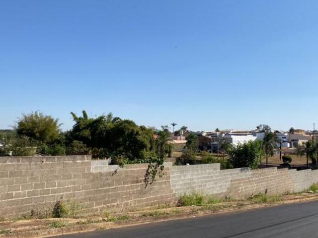 VENDO ou ALUGO TERRENO 4.376,91m² AVENIDA PAINGUÁS PIRASSUNUNGA