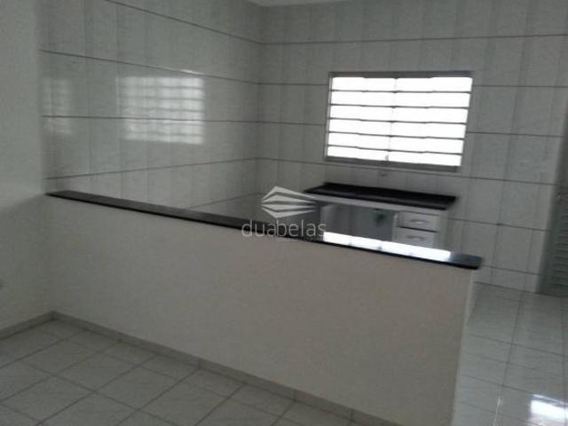 Vendo ou alugo um sobrado, no bosque dos Ipês