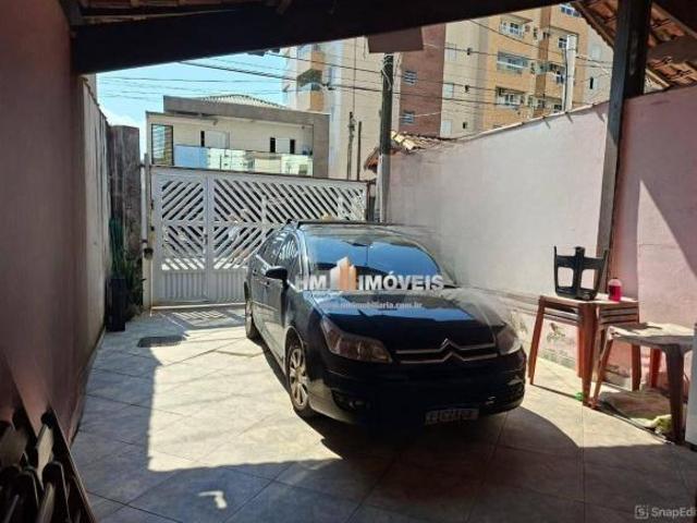Vendo ou permuto casa na praia da Aviação com terreno de 250 m², a 500 m da praia