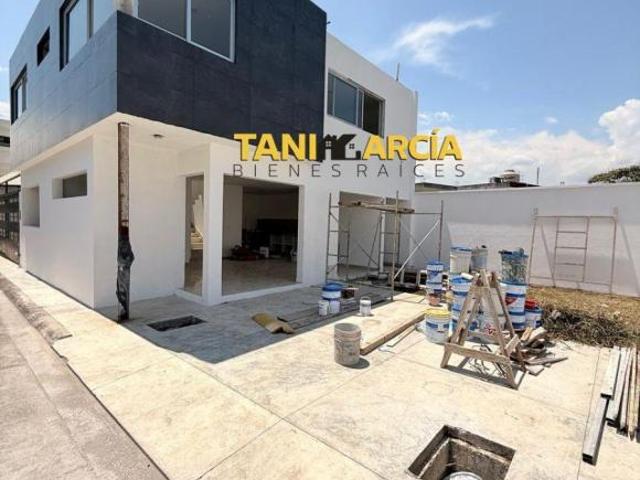 Vendo Preventa de Casa lista en 1 mes! 4 recámaras, a la altura de la universidad Anáhuac, Córdoba