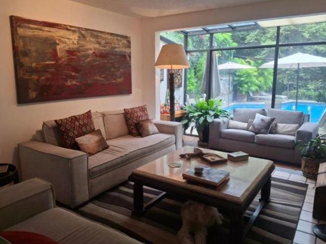 VENDO PRECIOSA CASA EN CUERNAVACA EN FRACC. LA CAÑADA, SEGURIDAD TOTAL. AMPLIAS AREAS VERDE