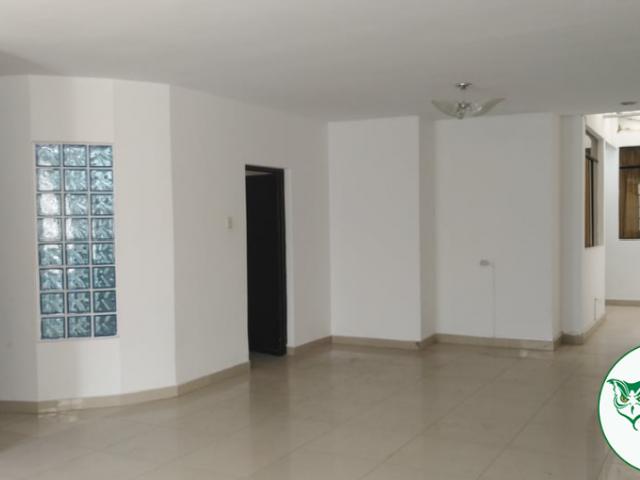 VENDO PRIMER PISO EN AV. LUIS MONTERO