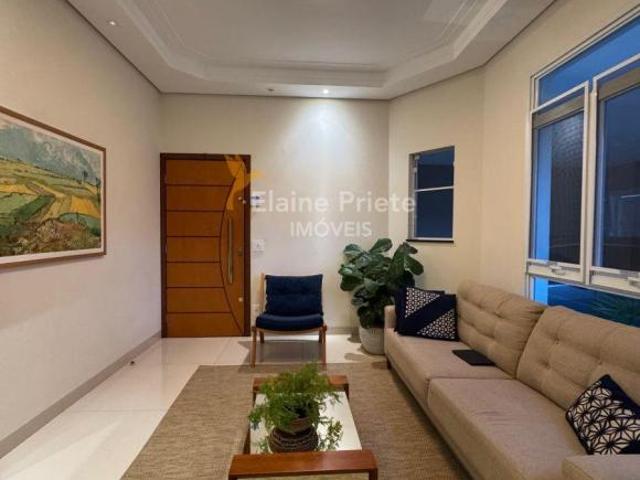 VENDO RESIDÊNCIA COM 03 DORMITÓRIOS NO JARDIM DOS IPÊS – PIRASSUNUNGA