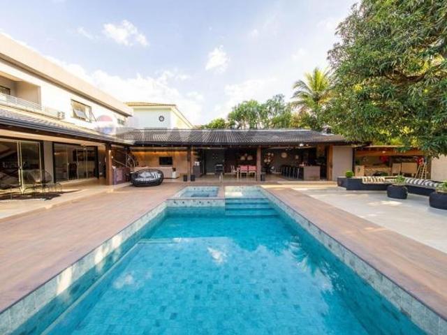 VENDO Resort Particular na SHIN QI 09 | 5 Suítes, CASA 360m2 privativos, área de lazer 317m2 privati