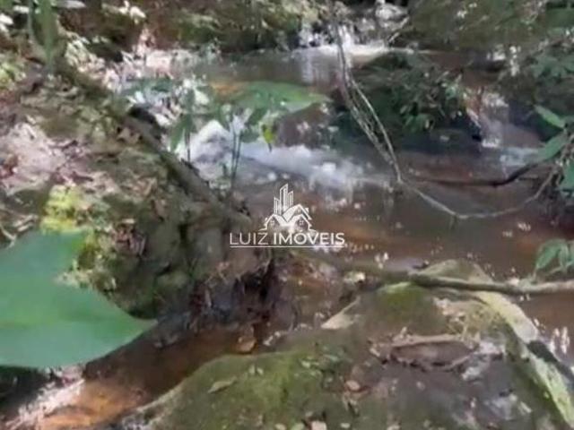 Vendo Sítio 4.98hectares muita água as margens Rio Quebra Anzol Pratinha MG