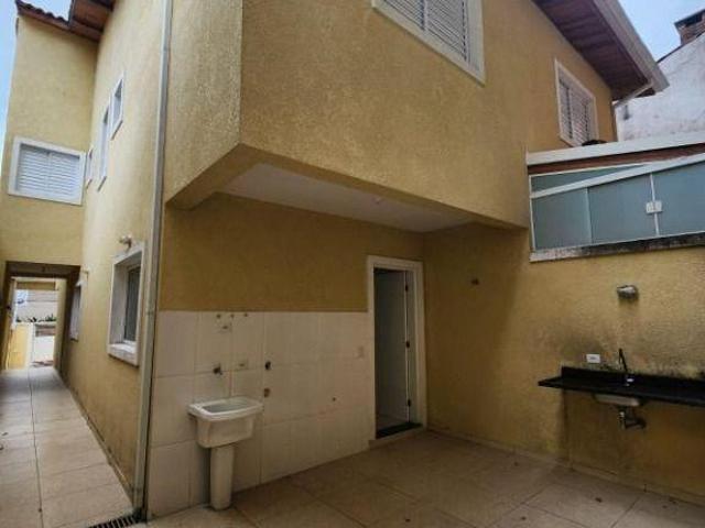Vendo sobrado novo com 3 Dormts 3 suítes