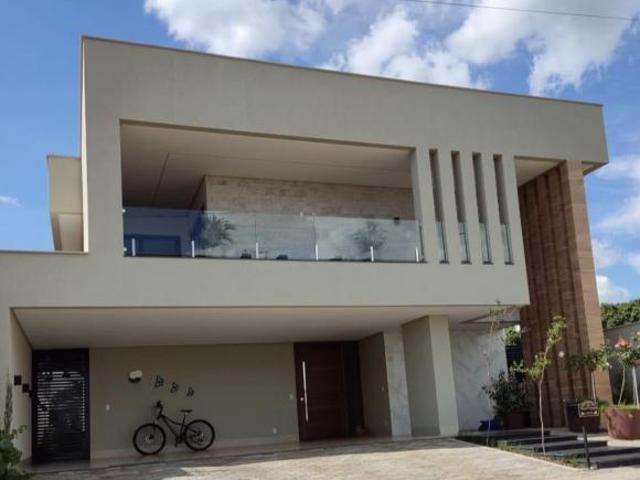 Vendo sobrado em condomínio fechado Casa em Condomínio com 4 Quarto s à Venda por R$ 2300000.00 no