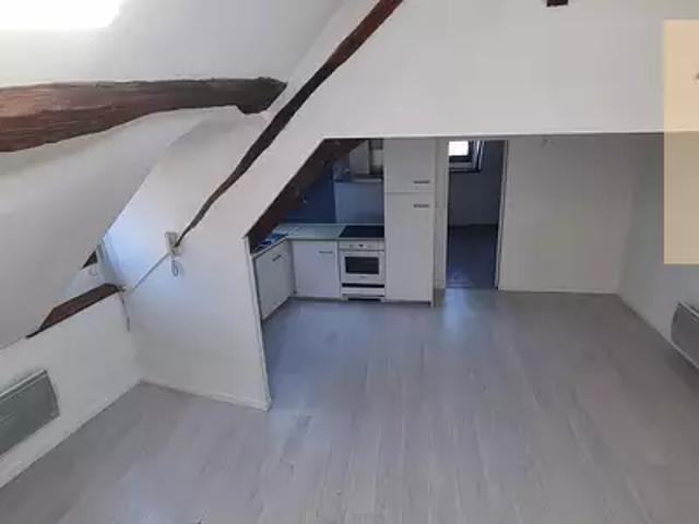 Vendôme 41100 Achat / Vente appartement 3 pièces t3 au dernier étage