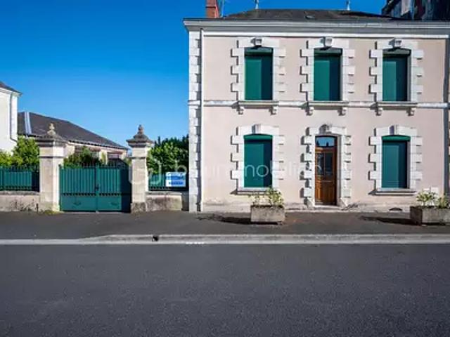 Vendoeuvres 36500 Achat / Vente maison 5 pièces t5 terrasse cave