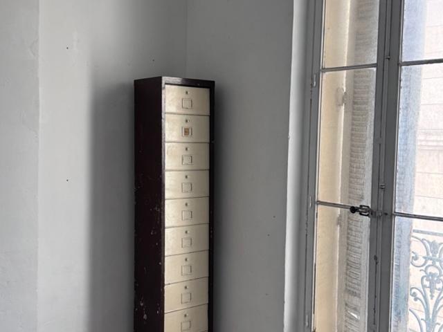 VENDS TYPE 2 A RENOVER CENTRE VILLE DE MARSEILLE