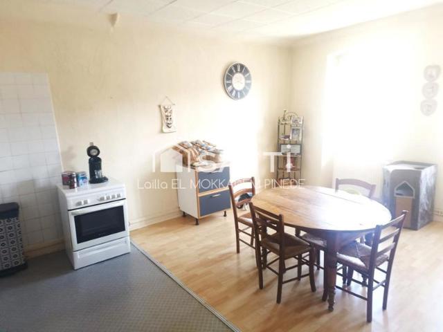 VENDRE – Maison avec 2 appartements et terrain– Idéal investisseur ou résidence principale avec revenu locatif