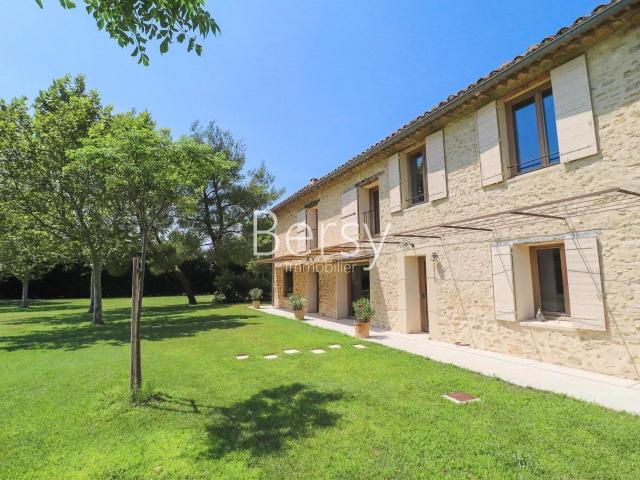 Vendu Bien D'exception Mas En Pierre Du 19ème 410m2 5. 400m² L'Isle sur la Sorgue