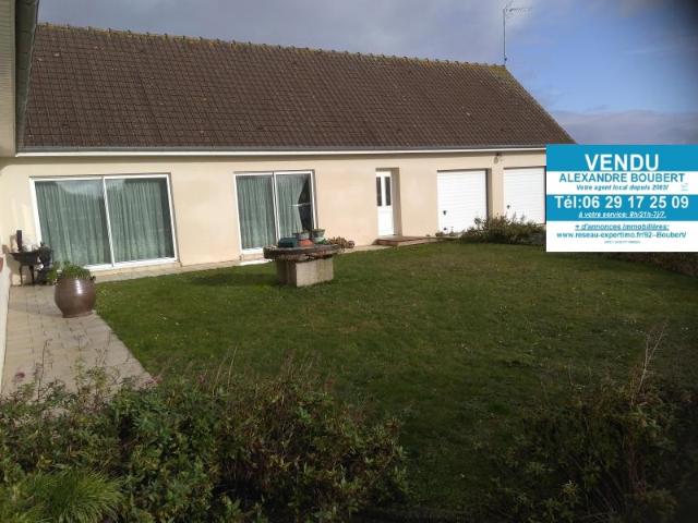 VENDU!Rare!Grand plain pied avec 3 garages.A 6 min de St V