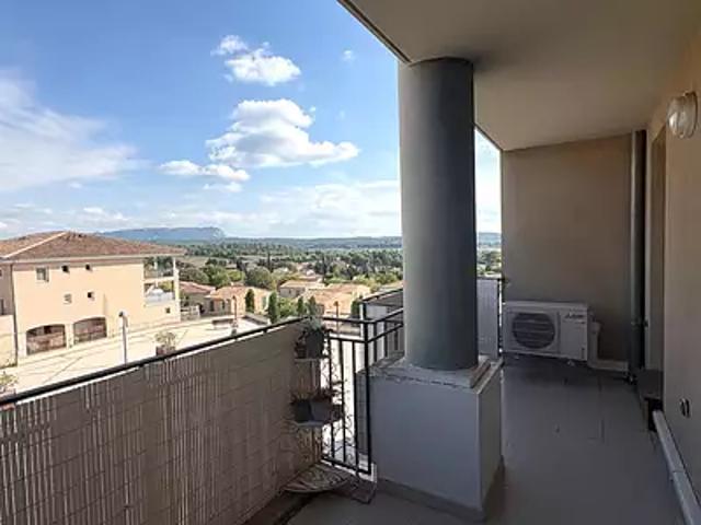 Venelles 13770 Achat / Vente appartement 2 pièces t2 parking
