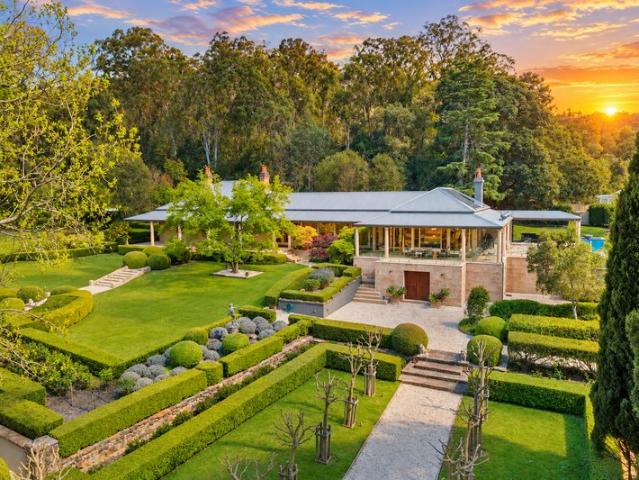 Venetiaville A Private Colo River Estate of Timeless Distinction