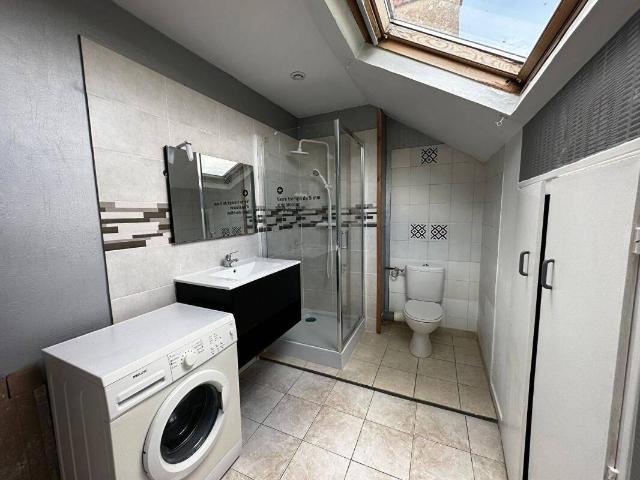VENEUX LES SABLONS: appartement T1 37 m² en location