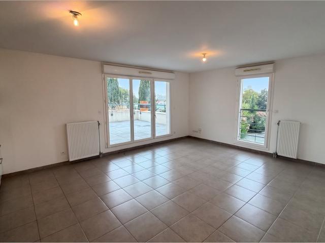 Venez découvrir ce magnifique appartement T3 situé dans le s. 63m² Marseille 9ème