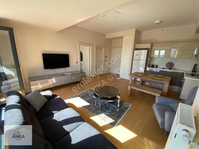 Venezia'da Avm Mnz Fransız Balkonlu Eşyalı Kiralık 1+1 Daire