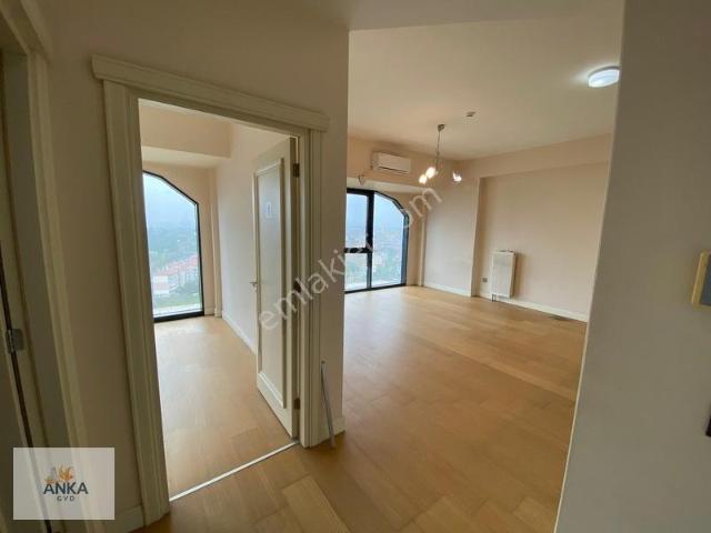Venezia'da Şehir Mnz Oturuma Hazır Boş Kiralık 1+1 Daire