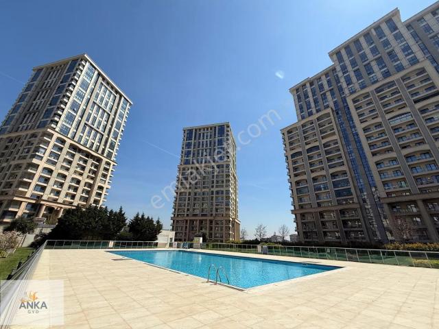 Venezia'da Şehir Mnz Masrafsız Boş Satılık 1+1 Daire