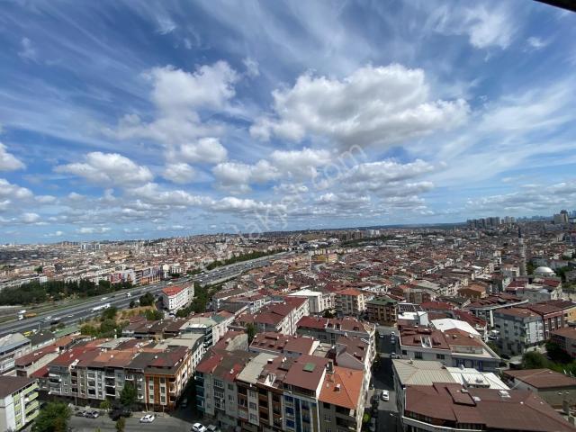 Venezia'da Şehir Mnz Temiz Oturuma Hazır Satılık 3+1 Daire