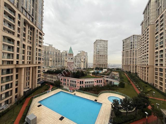 Venezia'da Full Balkon Ebeveyn Banyolu Boş Satılık 3+1 Daire