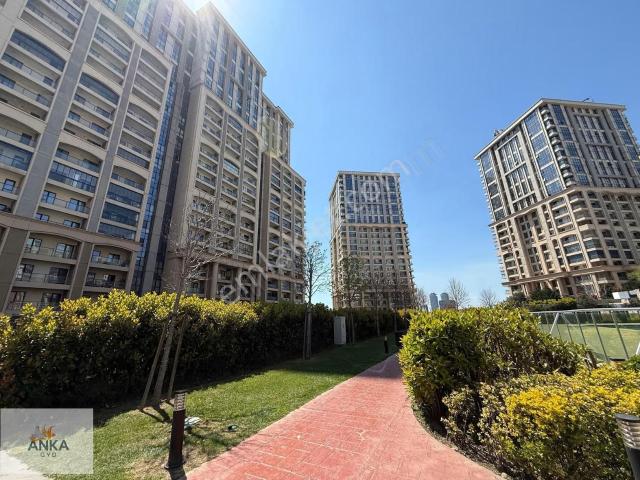 Venezia'da Peyzaj Mnz Full Eşyalı Kiralık 1+1 Daire