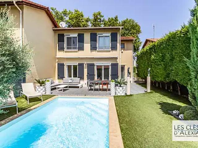 Vénissieux 69200 Achat / Vente maison 5 pièces t5 piscine