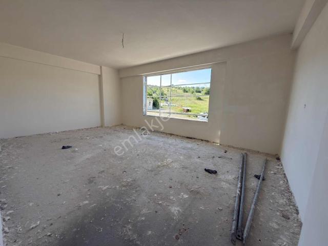 Venn 08 İzmir Yolu Üzeri 165 M2