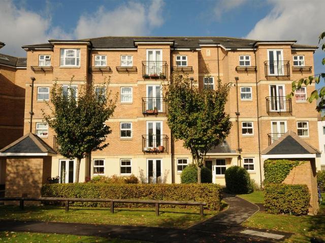 Venneit Close, Roger Dudman Way, Oxford OX1, 3 bed flat to rent, £2,495 pcm | PrimeLocation