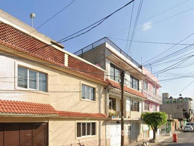 VENNTA DE CASA EN LA COLONIA LAS AGUILAS, MUICIPIO NEZAHUALCOYOTL