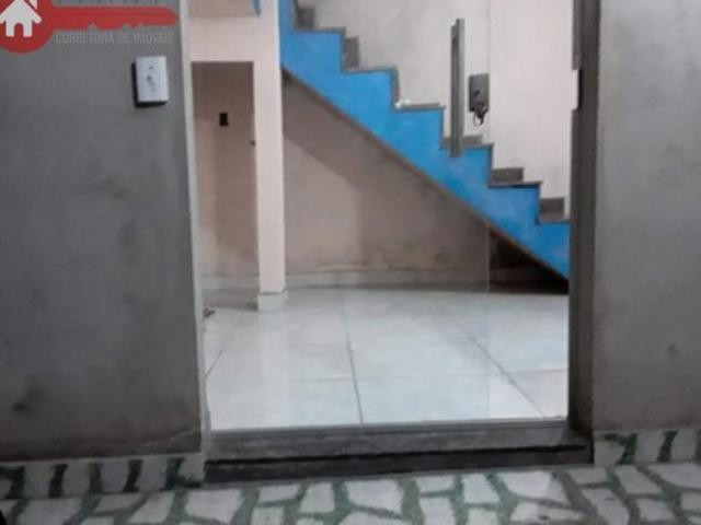 VENSO CASA NO BAIRRO CAMPOS ELÍSEOS EM BETIM