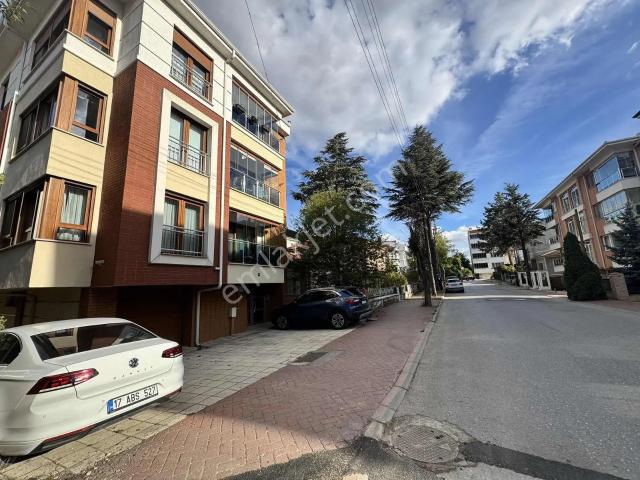 [ Vefa Koçhan'dan ] Sümer Çakmak Cd Katta Tek Daire 3+1