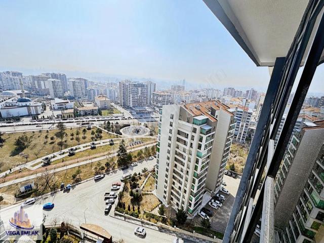 Vega Emlaktan Manzaralı Merkezi Lokasyonda 4+1 Site Dairesi