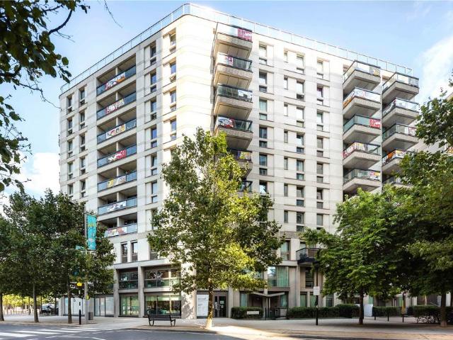 Vega House, 17 Prize Walk, Stratford. 1 bed flat to rent £2,250 pcm £519 pw