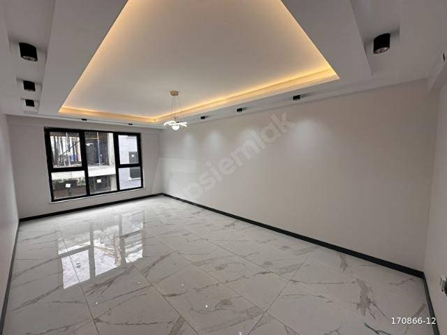 VEGALİFE GAYRİMENKULDEN BATIKENT SINIRI EBEVEYN BANYOLU ÖZEL GARAJLI İSKANLI SIFIR 3+1 SATILIK DAİRE