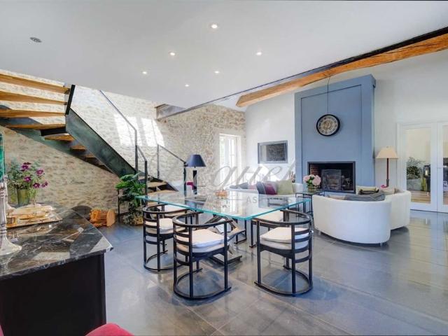 Veigné 37250 430 m2 sur 3 maisons 18 pièces 11 chamb. 433m² Veigné