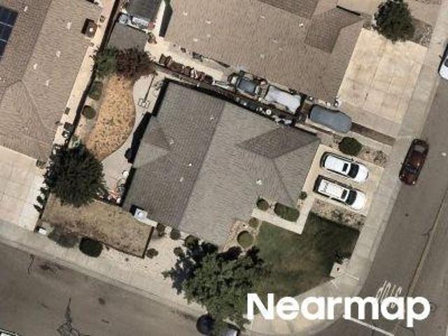 Velasquez Ln